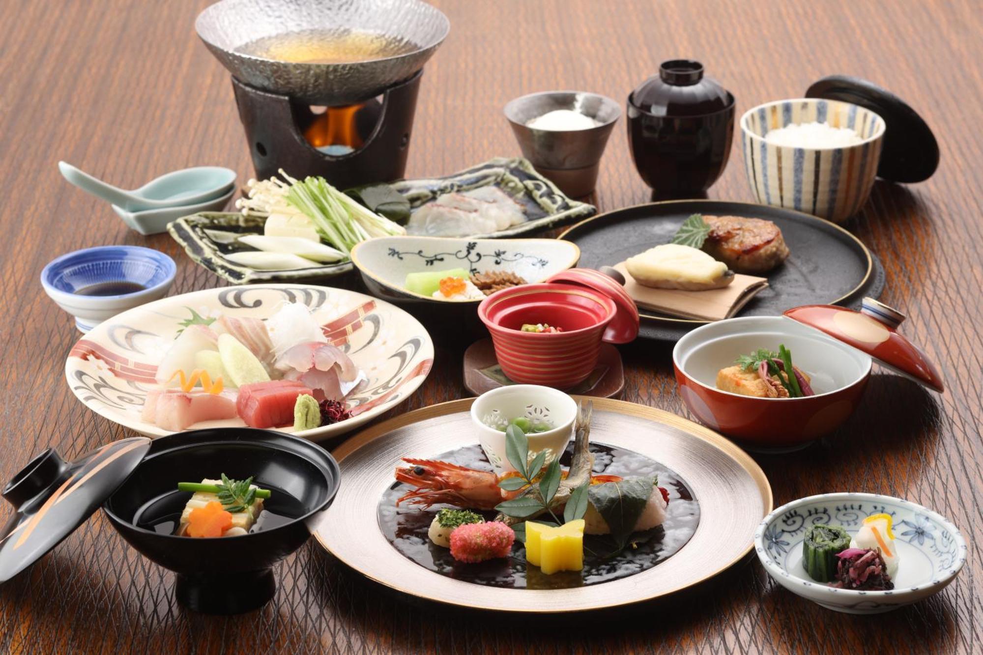 Miyahama Grand Hotel Hatsukaichi Esterno foto