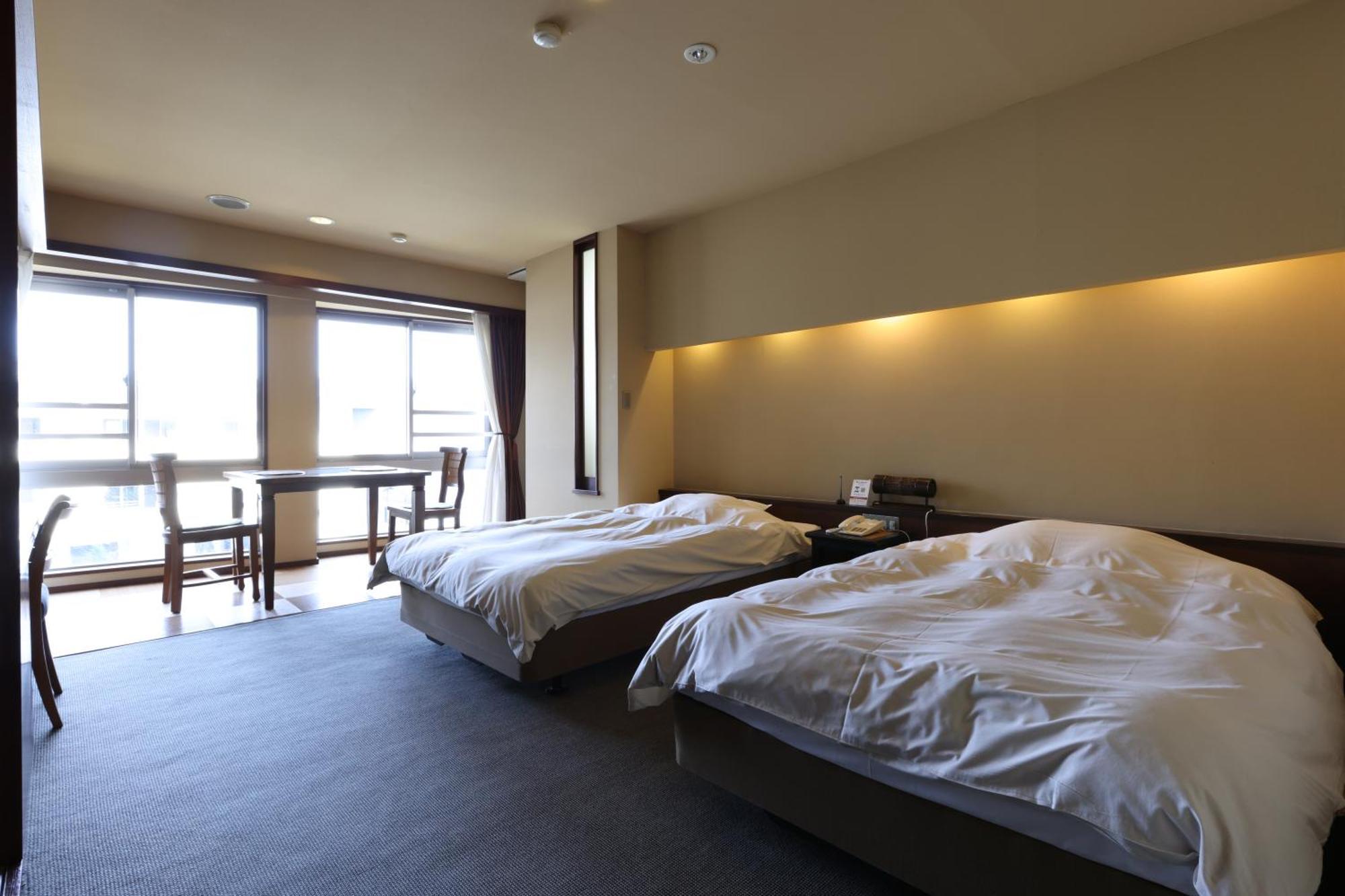 Miyahama Grand Hotel Hatsukaichi Esterno foto