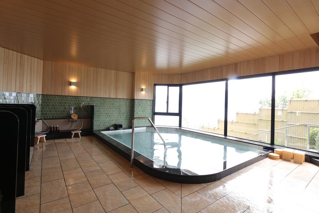 Miyahama Grand Hotel Hatsukaichi Esterno foto