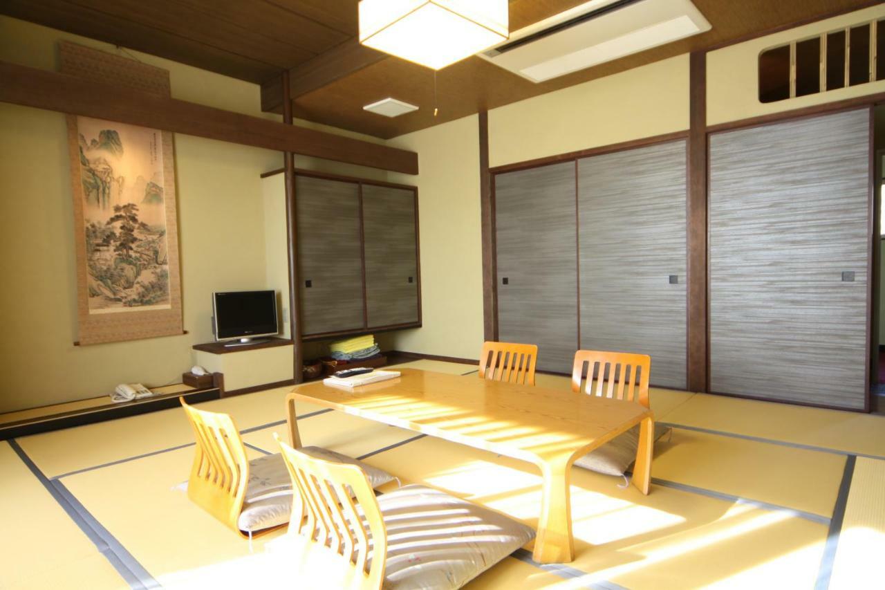 Miyahama Grand Hotel Hatsukaichi Esterno foto